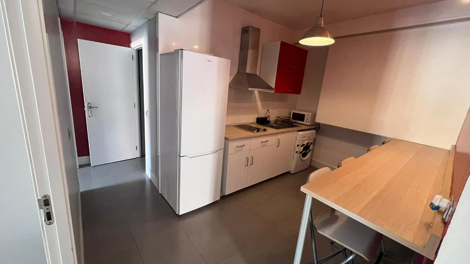 Hostal Bbtk Malaga Albergue