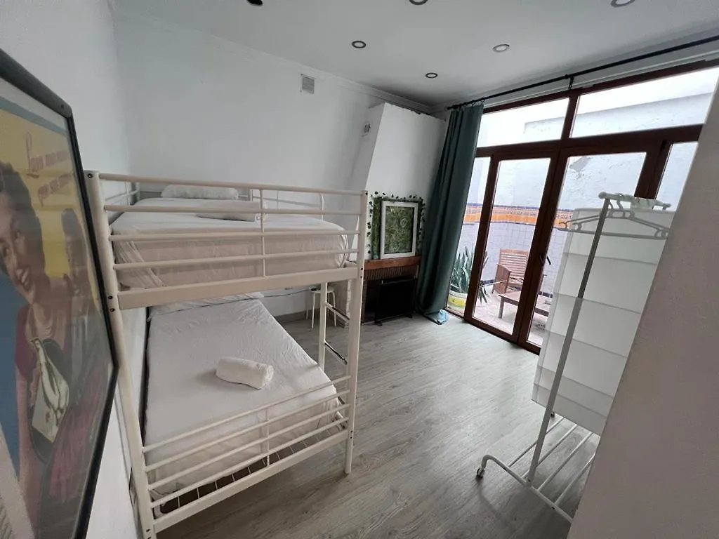 Bbtk Malaga Albergue Hostal